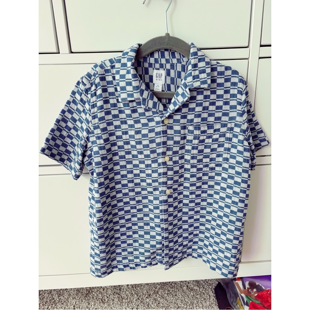 GAP Boys’ Gauze Button Down Shirt